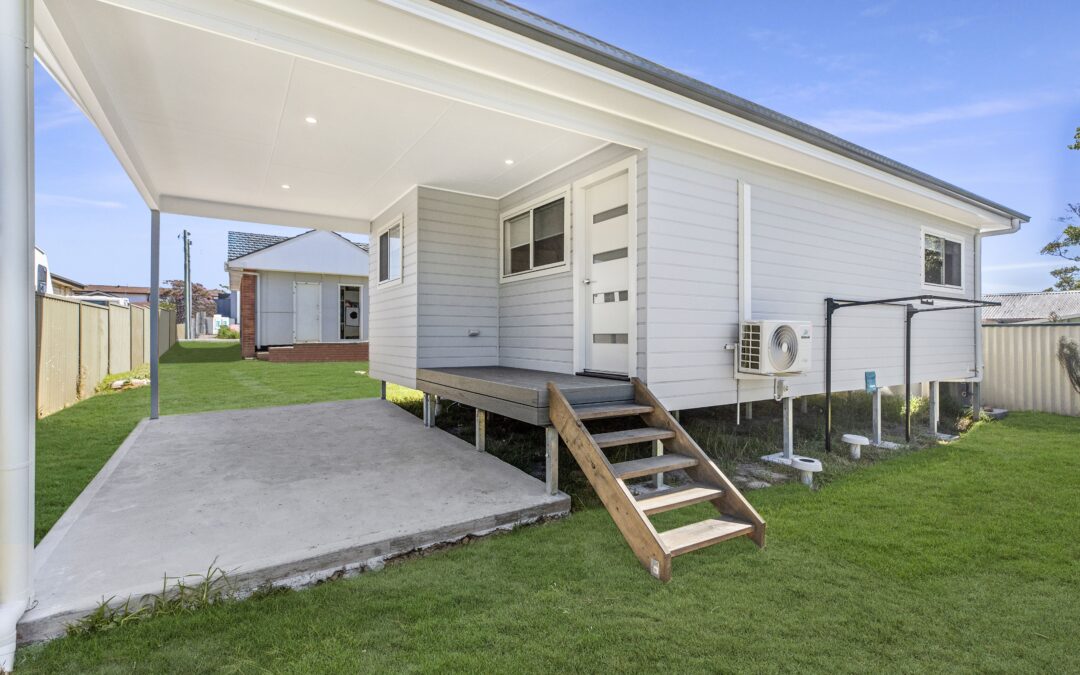 A GRANNY FLAT TO BRING IN RENTAL INCOME IN TOUKLEY